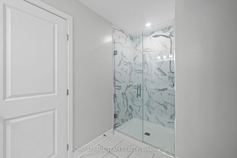 Photo 24 at 539 Honeylocust Avenue, Emerald Meadows/Trailwest, Kanata