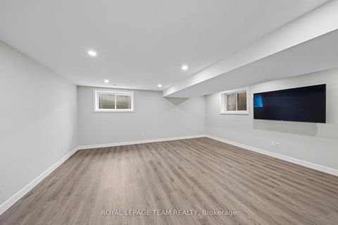 Photo 37 at 539 Honeylocust Avenue, Emerald Meadows/Trailwest, Kanata