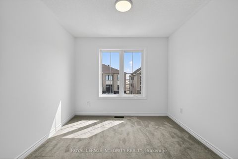 Photo 21 at 21 Caspian Row, Emerald Meadows/Trailwest, Kanata