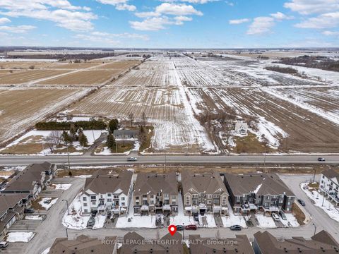 Photo 22 at 21 Caspian Row, Emerald Meadows/Trailwest, Kanata