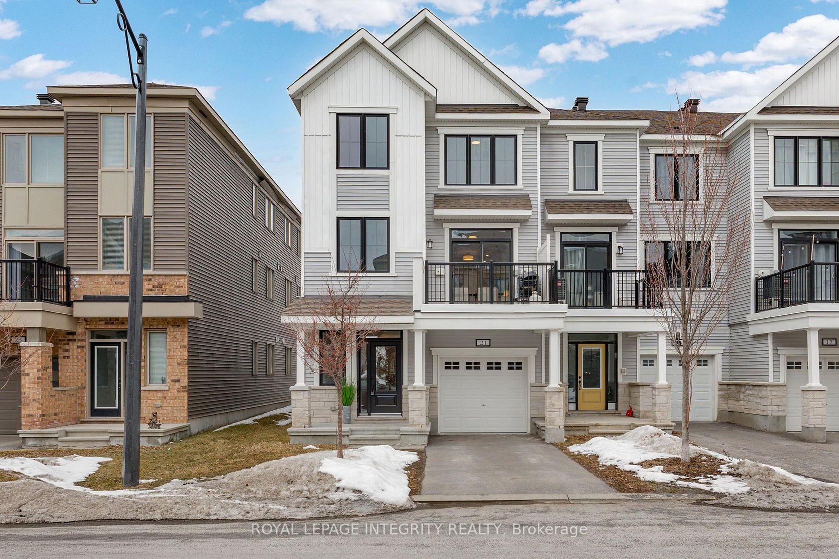 21 Caspian Row, Emerald Meadows/Trailwest, Kanata 2