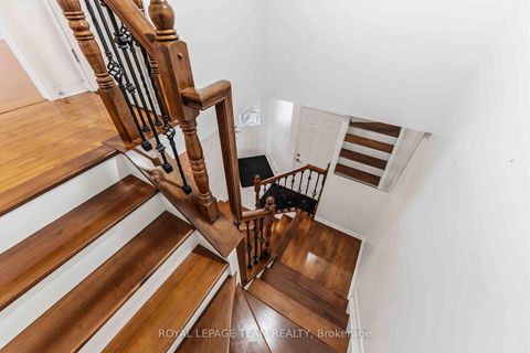 Photo 13 at 27 Highmont Court, Kanata Lakes/Heritage Hills, Kanata