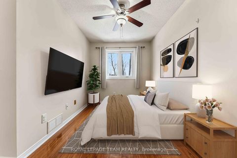 Photo 15 at 27 Highmont Court, Kanata Lakes/Heritage Hills, Kanata