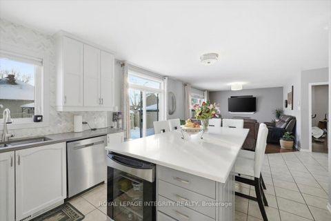 Photo 16 at 1110 Luesby Crescent, Fallingbrook/Gardenway South, Orleans