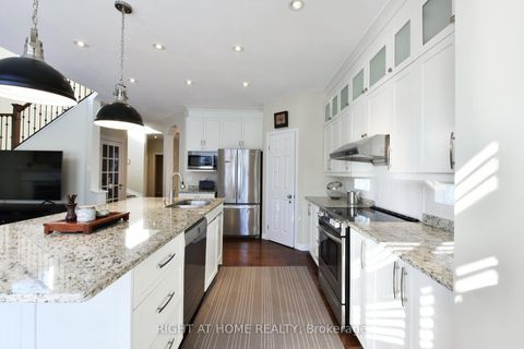 Photo 13 at 20 EVANSHEN Crescent, Kanata Lakes/Heritage Hills, Kanata