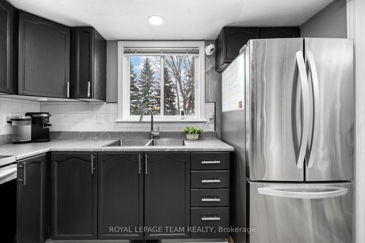 Photo 18 at 29 Grenadier Way, Nepean (Longfields), Ottawa