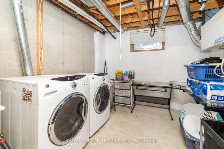 Photo 29 at 29 Grenadier Way, Nepean (Longfields), Ottawa