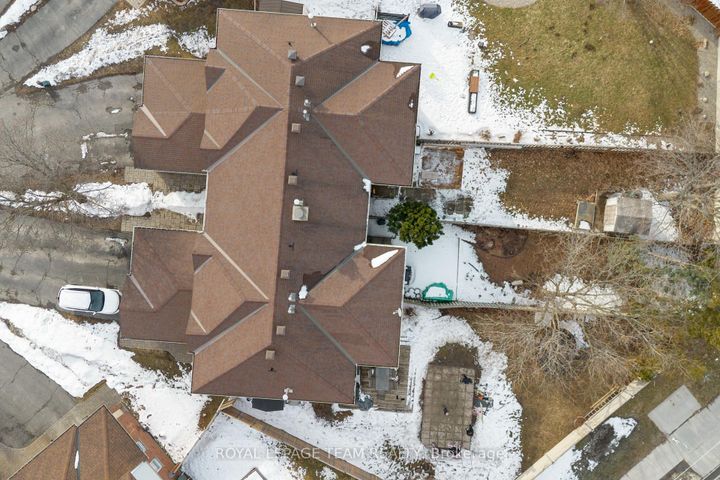 Photo 33 at 29 Grenadier Way, Nepean (Longfields), Ottawa