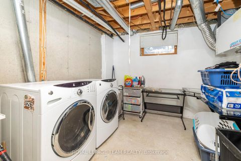 Photo 29 at 29 Grenadier Way, Nepean (Longfields), Ottawa