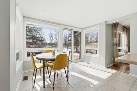Photo 14 at 1682 Barrington Street, Chateauneuf, Orleans