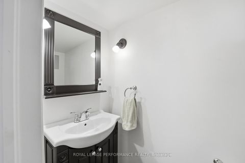 Photo 39 at 1682 Barrington Street, Chateauneuf, Orleans