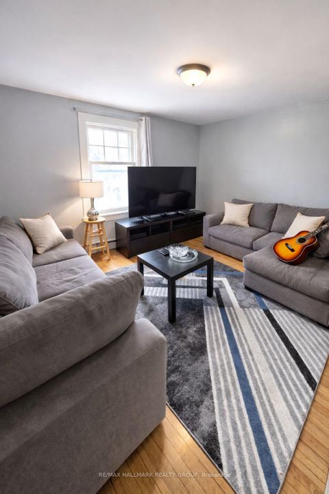 Photo 10 at 514 Bay Street, Ottawa Centre