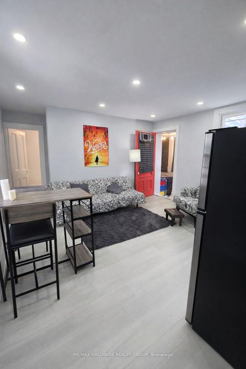 Photo 14 at 514 Bay Street, Ottawa Centre