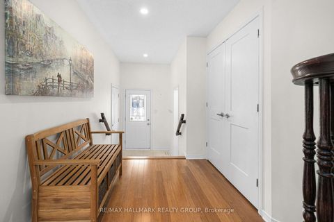 Photo 2 at 287 Monaco Place, Avalon East, Orleans