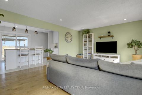 Photo 3 at 6591 Russell Road, Sarsfield/Bearbrook, Orleans