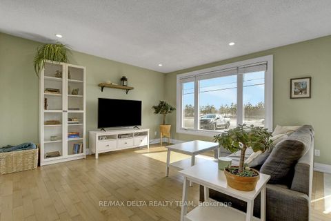 Photo 5 at 6591 Russell Road, Sarsfield/Bearbrook, Orleans