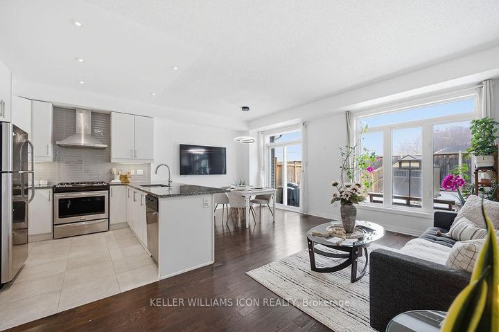 Photo 9 at 148 Hawkshaw Crescent, Nepean (Cedargrove/Fraserdale), Ottawa