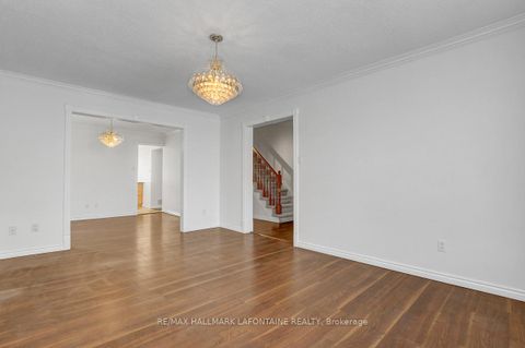 Photo 5 at 6128 Vineyard Drive, Convent Glen, Orleans