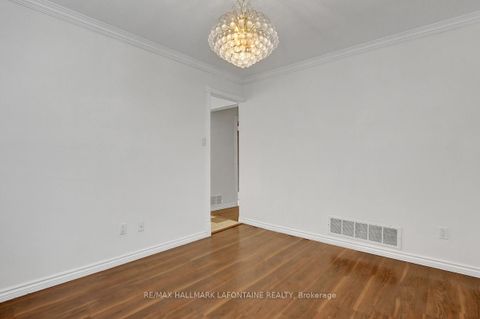 Photo 10 at 6128 Vineyard Drive, Convent Glen, Orleans