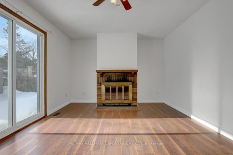 Photo 12 at 6128 Vineyard Drive, Convent Glen, Orleans