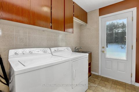 Photo 15 at 6128 Vineyard Drive, Convent Glen, Orleans