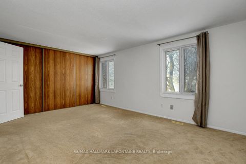 Photo 25 at 6128 Vineyard Drive, Convent Glen, Orleans