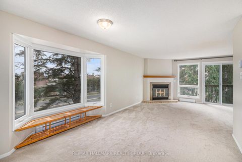 Photo 3 at B - 6716 Jeanne D'arc Boulevard N, Convent Glen North, Orleans