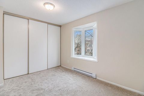 Photo 11 at B - 6716 Jeanne D'arc Boulevard N, Convent Glen North, Orleans