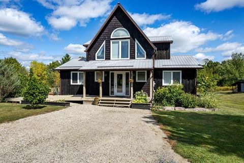 Photo 8 at 1158 Fallbrook Road, Bathurst/Burgess & Sherbrooke (Bathurst) Twp, Tay Valley