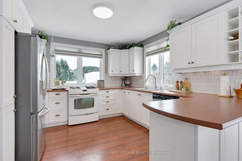 Photo 16 at 1158 Fallbrook Road, Bathurst/Burgess & Sherbrooke (Bathurst) Twp, Tay Valley