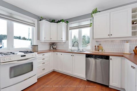 Photo 17 at 1158 Fallbrook Road, Bathurst/Burgess & Sherbrooke (Bathurst) Twp, Tay Valley