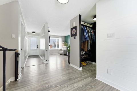 Photo 6 at 1091 Burgundy Lane, Convent Glen, Orleans