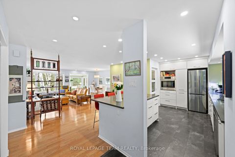 Photo 4 at 6 Kittansett Court, Stittsville (Central), Stittsville