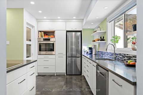 Photo 9 at 6 Kittansett Court, Stittsville (Central), Stittsville