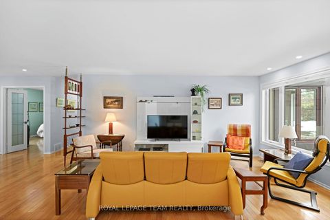 Photo 15 at 6 Kittansett Court, Stittsville (Central), Stittsville