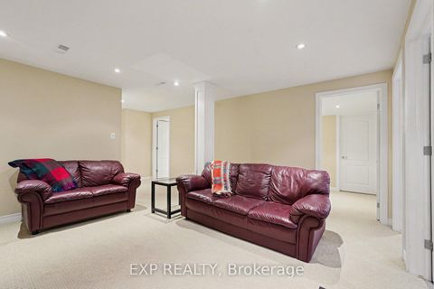 Photo 20 at 41 Bunting Lane, Bridlewood, Kanata