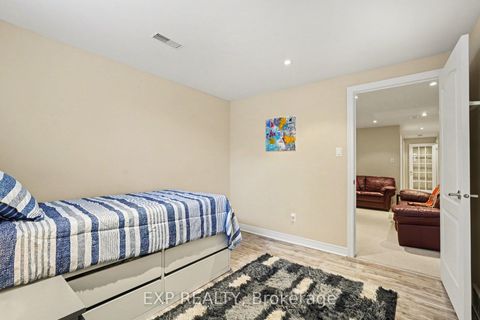 Photo 22 at 41 Bunting Lane, Bridlewood, Kanata