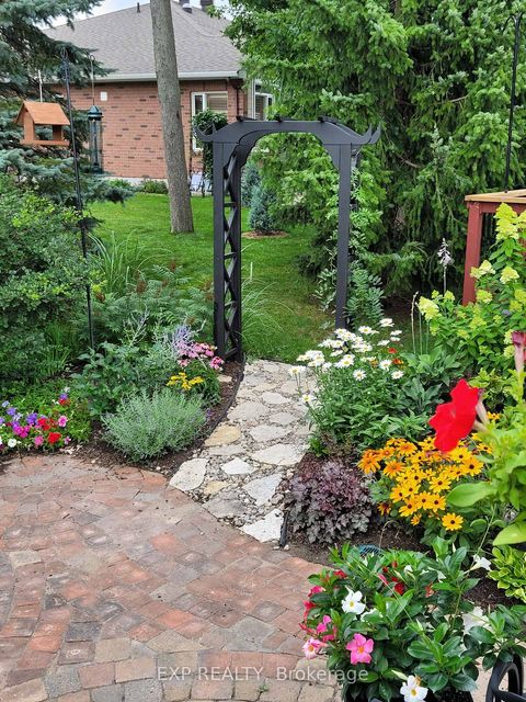 Photo 31 at 41 Bunting Lane, Bridlewood, Kanata