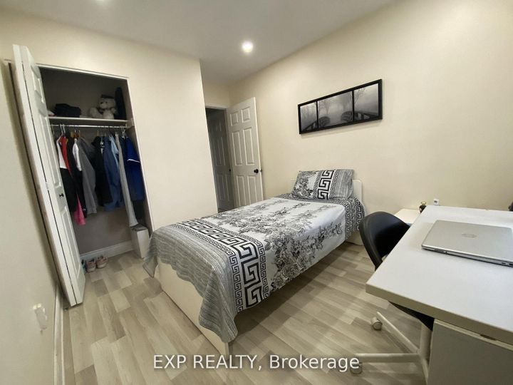 Photo 16 at 415 Kintyre Private, Nepean (Carleton Square), Ottawa