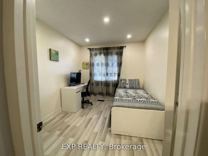 Photo 20 at 415 Kintyre Private, Nepean (Carleton Square), Ottawa