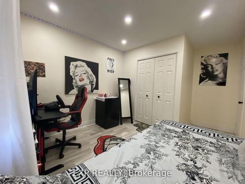 Photo 17 at 415 Kintyre Private, Nepean (Carleton Square), Ottawa