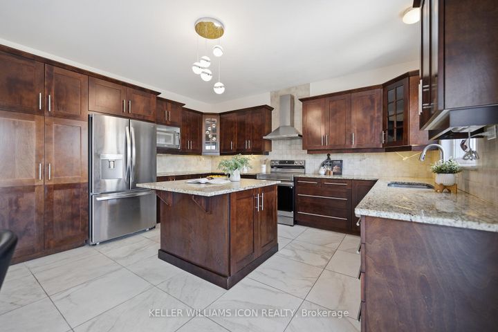 Photo 15 at 796 Kilbirnie Drive, Nepean (Stonebridge), Ottawa