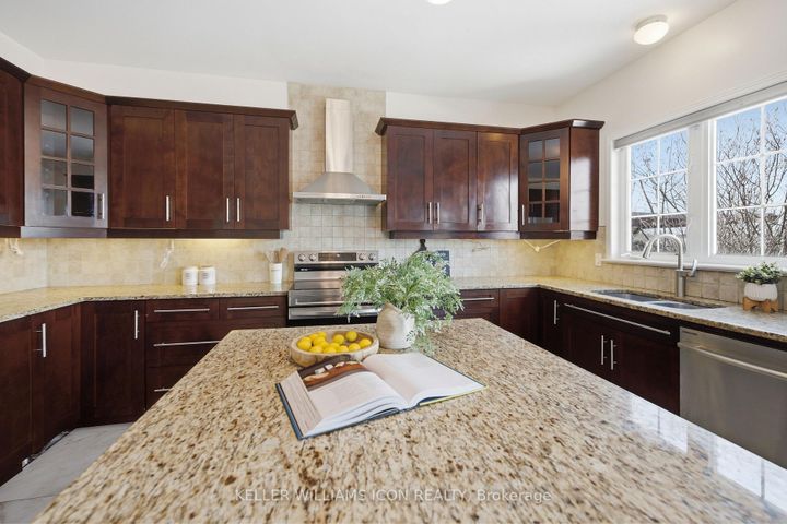 Photo 17 at 796 Kilbirnie Drive, Nepean (Stonebridge), Ottawa