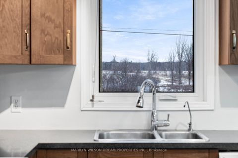 Photo 11 at 1234 Kinburn Side Road, Dunrobin, Constance Bay