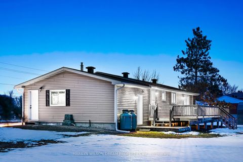 Photo 31 at 1234 Kinburn Side Road, Dunrobin, Constance Bay