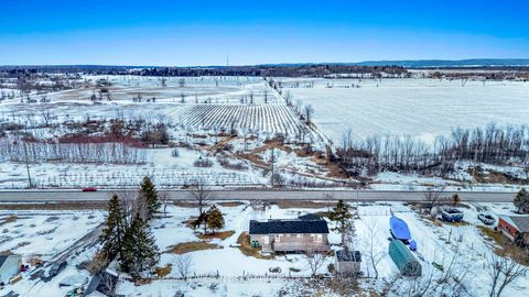 Photo 32 at 1234 Kinburn Side Road, Dunrobin, Constance Bay