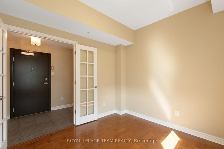 Photo 8 at 401 - 659 Sue Holloway Drive, Nepean (Strandherd), Ottawa