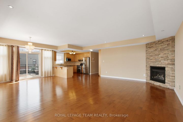 Photo 14 at 401 - 659 Sue Holloway Drive, Nepean (Strandherd), Ottawa