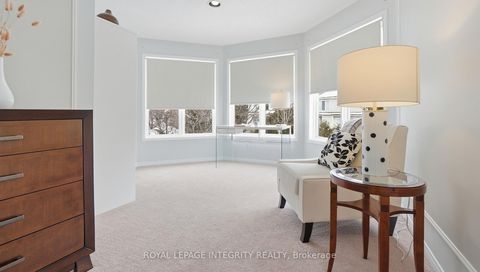 Photo 23 at 20 FARMFIELD Crescent, Emerald Meadows/Trailwest, Kanata