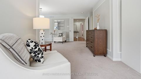 Photo 28 at 20 FARMFIELD Crescent, Emerald Meadows/Trailwest, Kanata